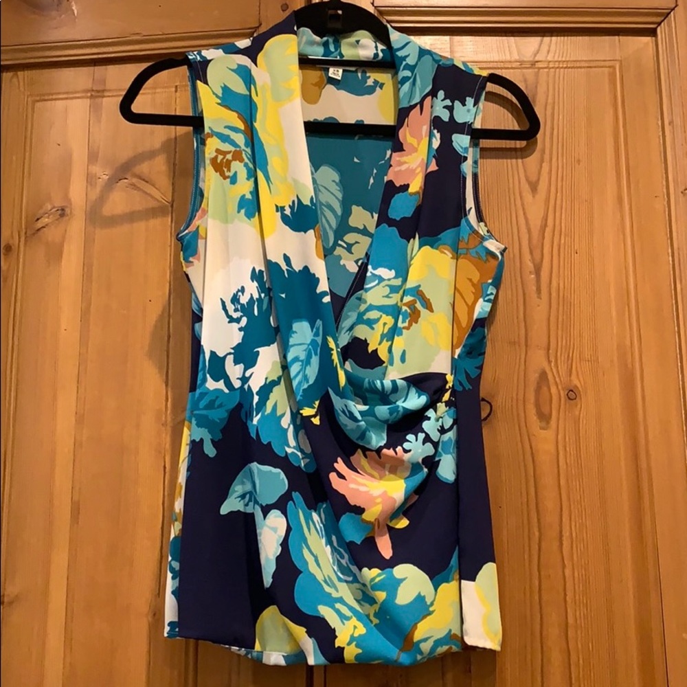 Cross drape v-neck tropical floral top